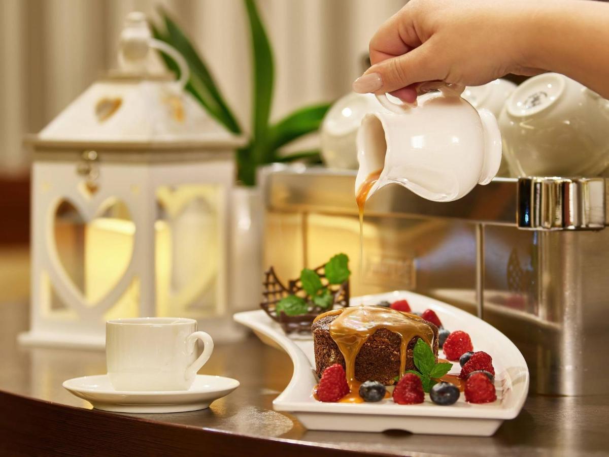 Hotel Melodia *** Buk  エクステリア 写真